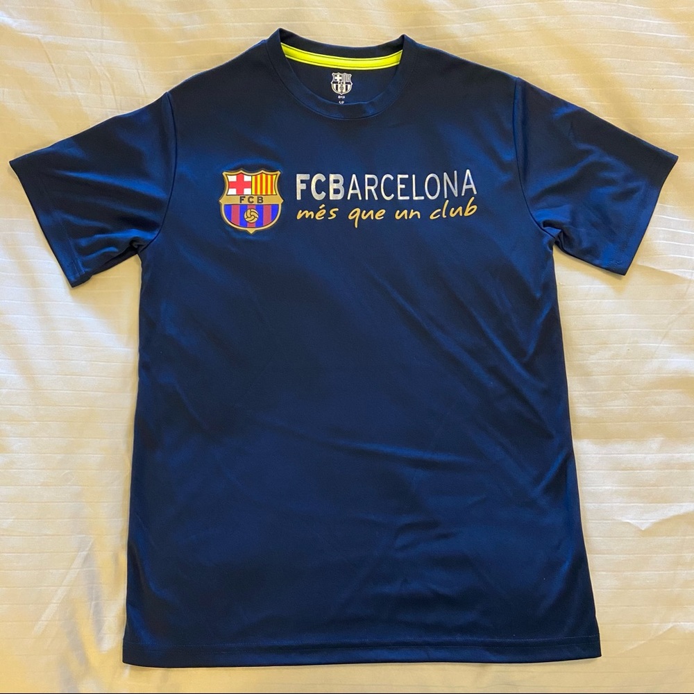Barcelona FC active shirt w/ sewn patch ⚽️⚽️🔥🔥